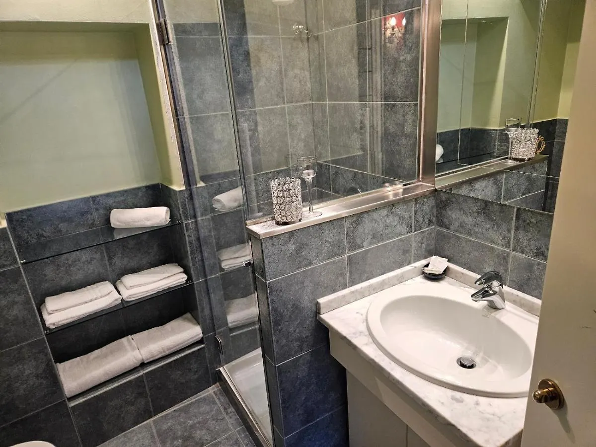 Mansarda Brera Apartment Milan Italy