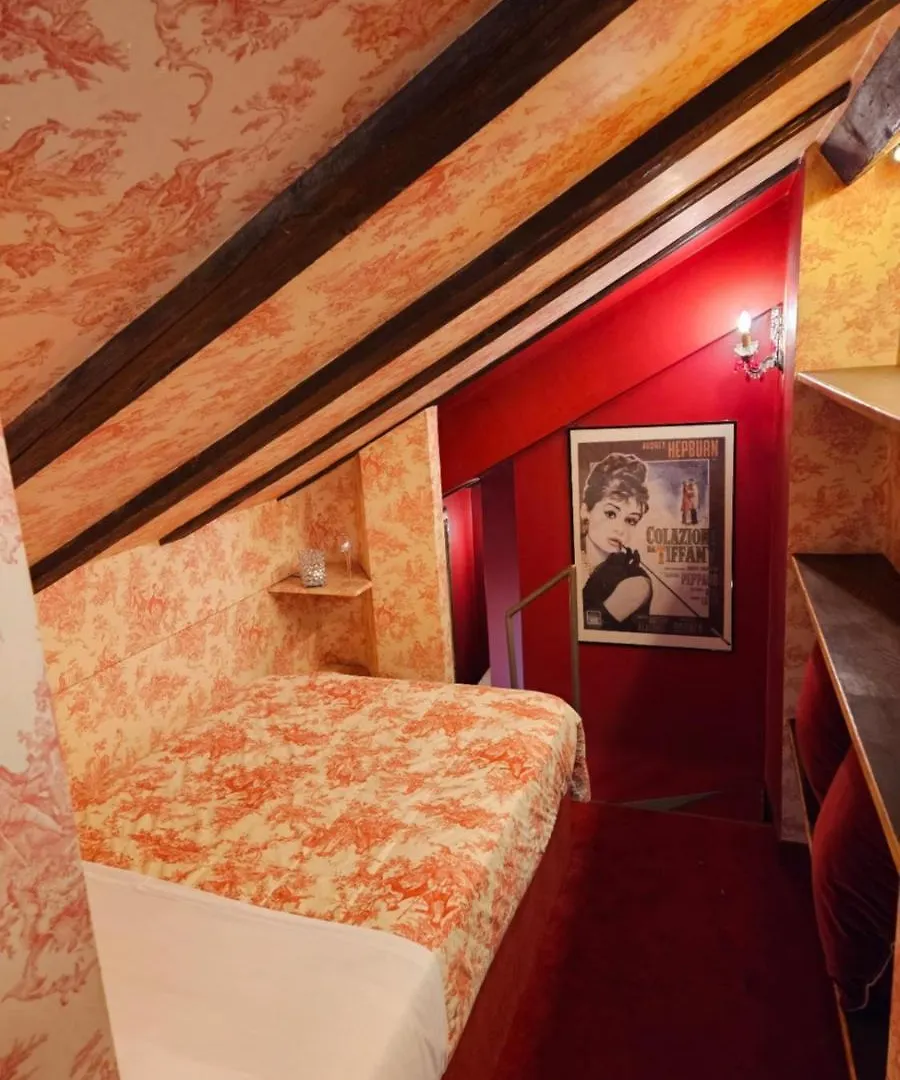 Mansarda Brera Apartment Milan